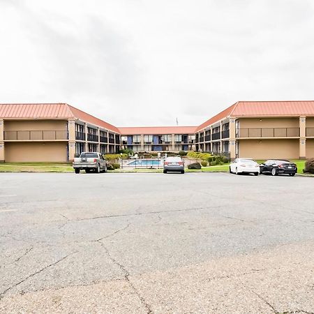 Oyo Hotel Bossier City La - Red River Exterior foto