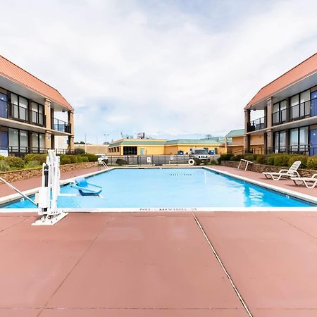 Oyo Hotel Bossier City La - Red River Exterior foto