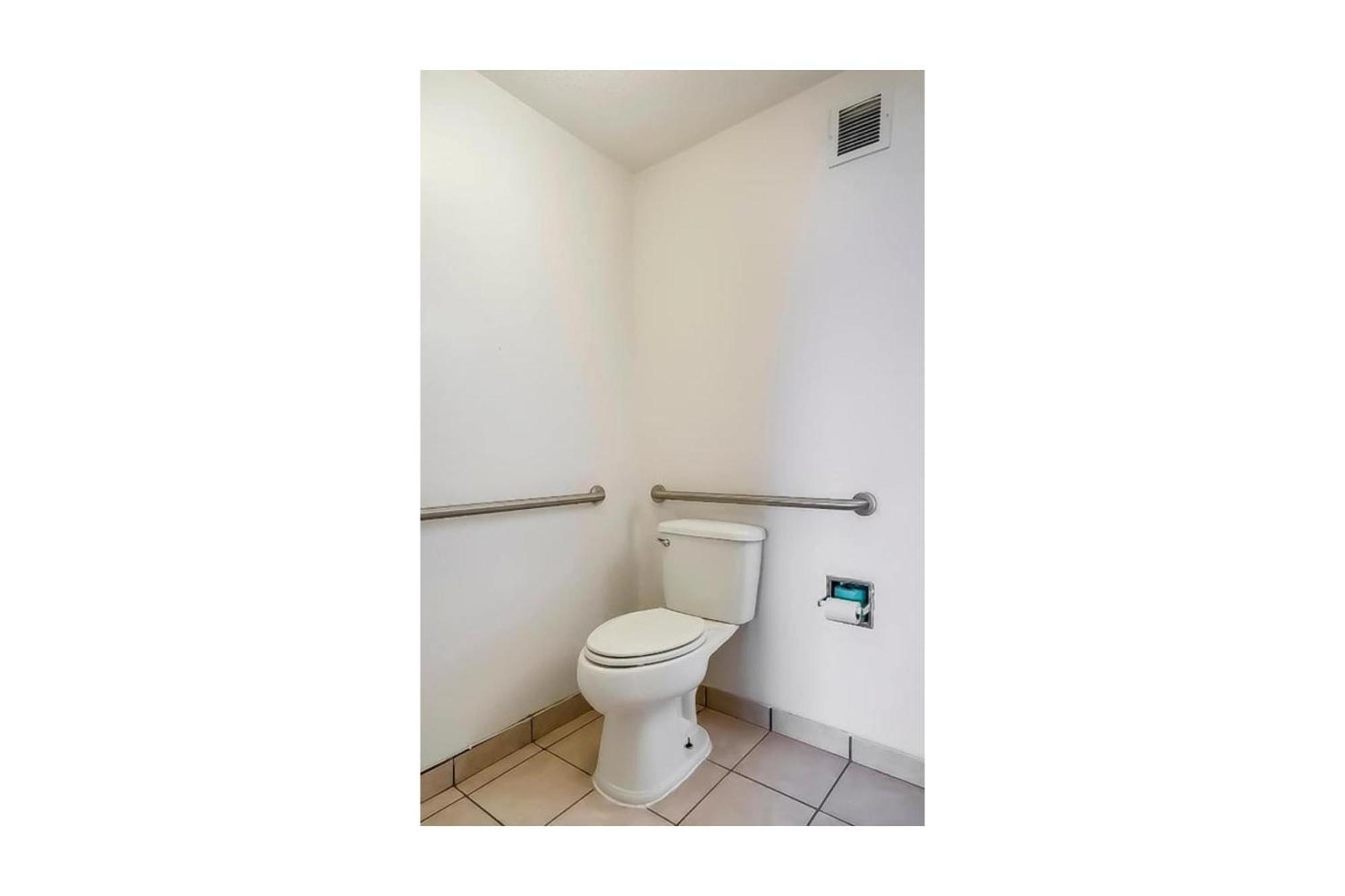 Oyo Hotel Bossier City La - Red River Exterior foto